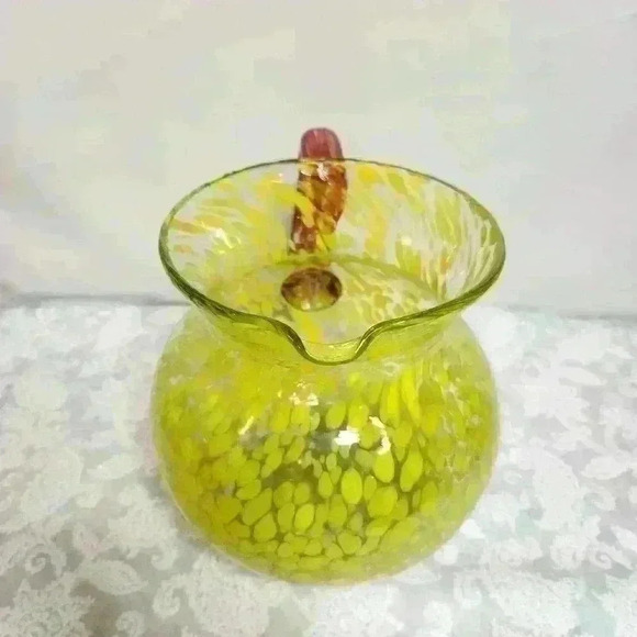 Hand-blown glass water pitcher yellow bubbles red handle. - Picture 5 of 10